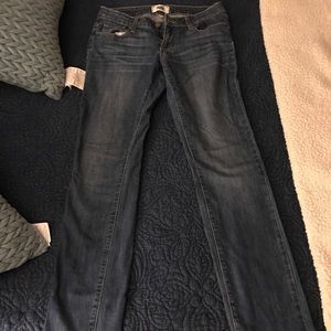 A great pair of jeans. Super comfy