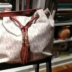 Michael Kors hand bag
