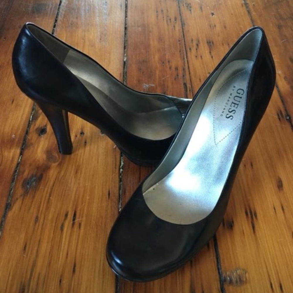 Guess platform pumps NWOB