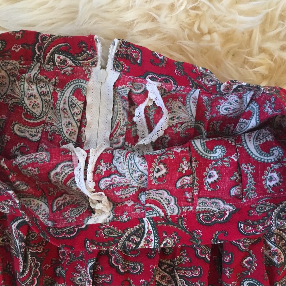 Vintage High Waisted Pleated Paisley Skirt - Picture 4 of 4