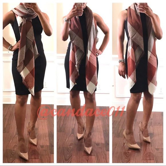 Blanket Scarf (Marsala) - Picture 2 of 3