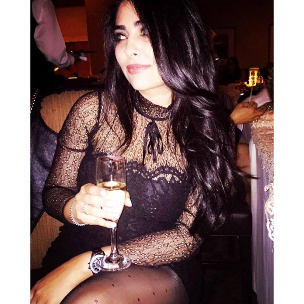 Meet your Posher, Jasmine