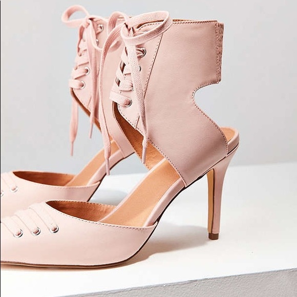 LAST ONE Urban Outfitters • Skylar Lace Up Heel - Picture 3 of 6