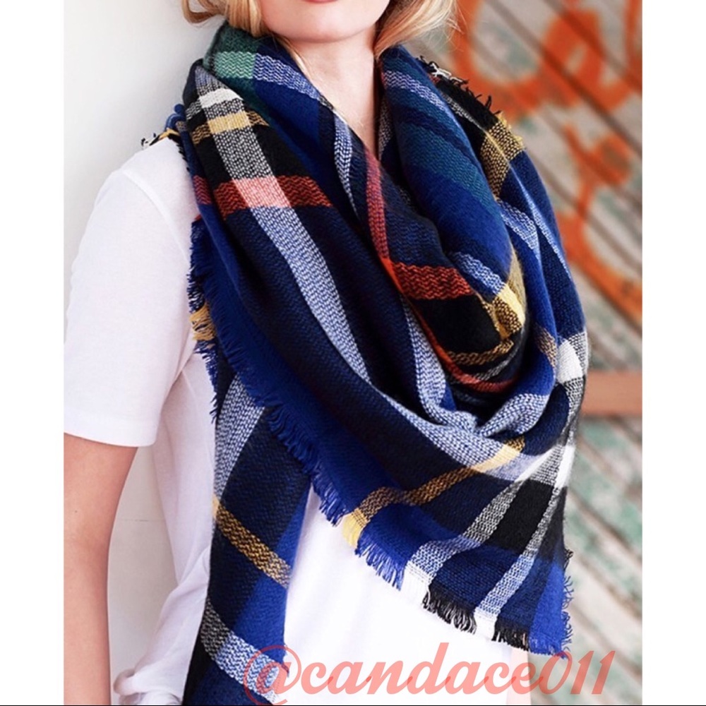 Blanket Scarf (Blue & Green) - Picture 4 of 4