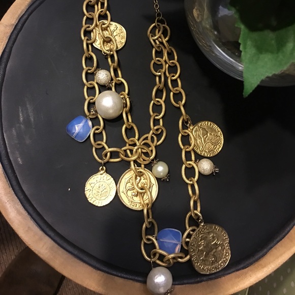 Gold double stranded Necklace - Picture 4 of 4