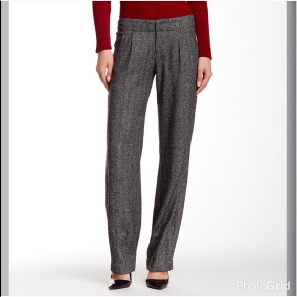 Alice + Olivia Pants - 💫Size 4 Alice + Olive Herringbone Hart Fit Pants