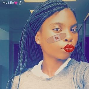 Meet your Posher, Dontavia