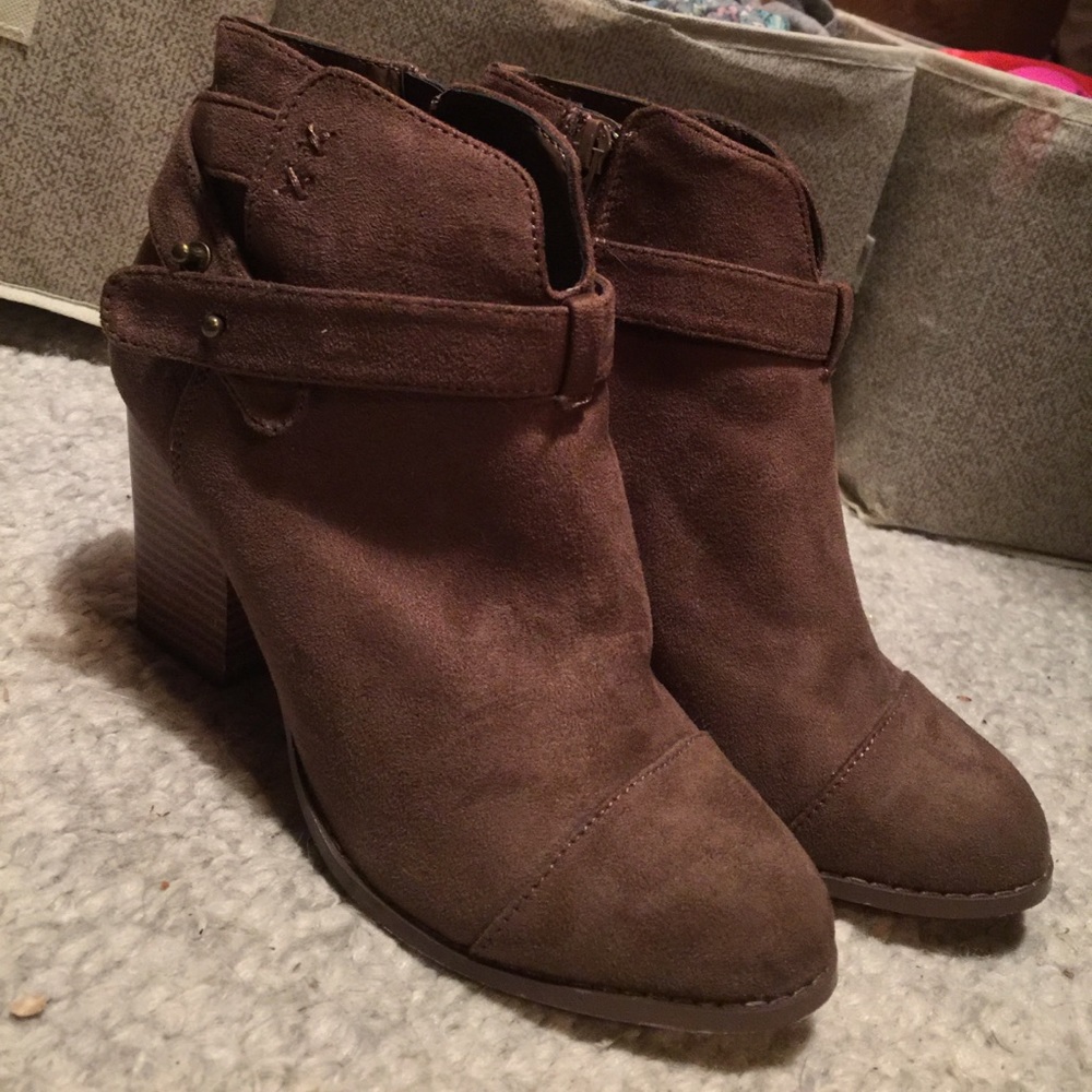 Tan faux suede booties