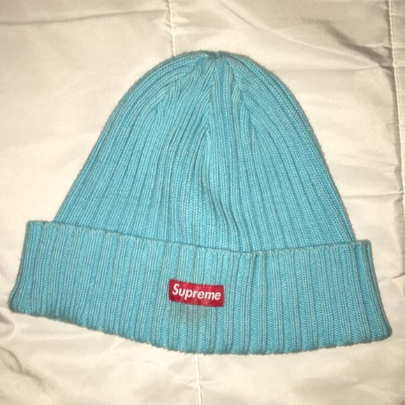 Supreme New Era Box Logo Beanie (FW22) Blue – YankeeKicks Online Supreme box logo beanie