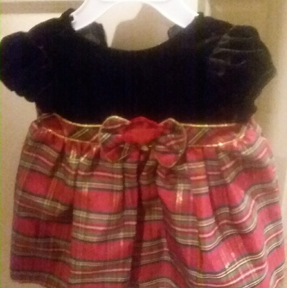 Girl's Youngland Christmas Dress 6-9 mo.