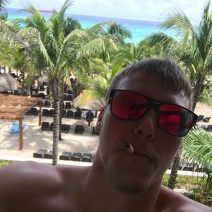 Meet your Posher, Clayton