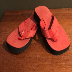 Size 8 Red Rainbow stacked flip flops heel 1 3/4”