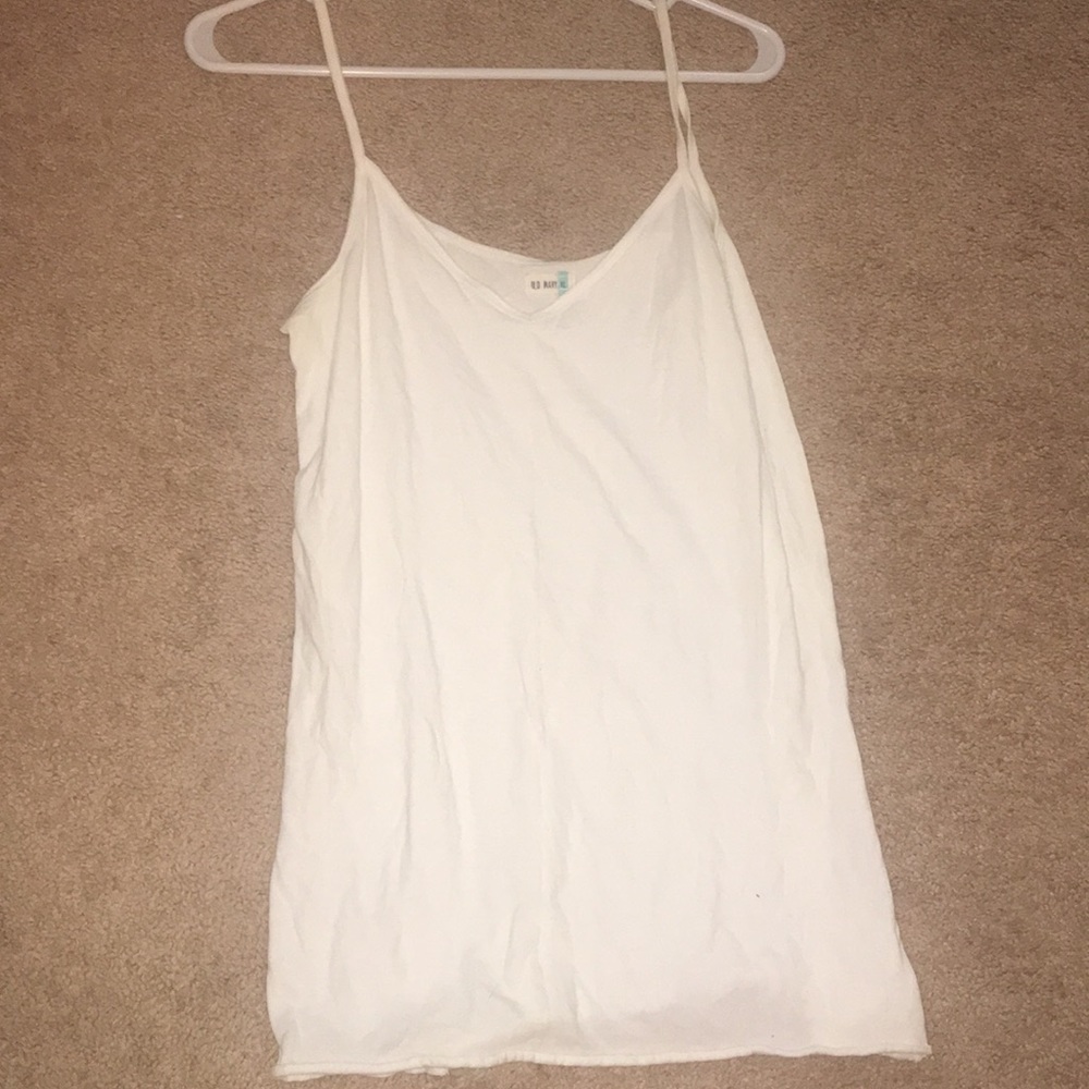 Relaxed fit white tank