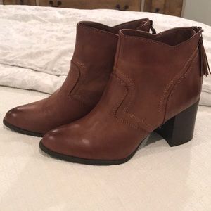 CL by Laundry Baya cognac booties
