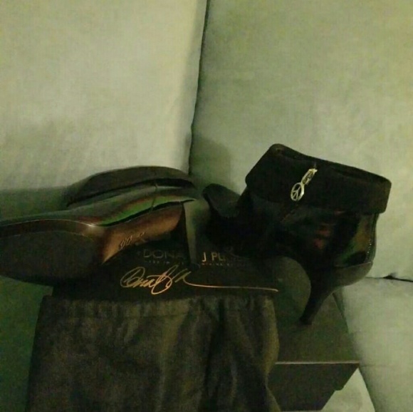 💞💞DONALD J PLINER SHOES - Picture 2 of 3