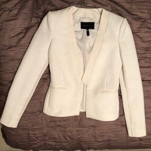BCBGMAXAZRIA Structured White Blazer size XXS