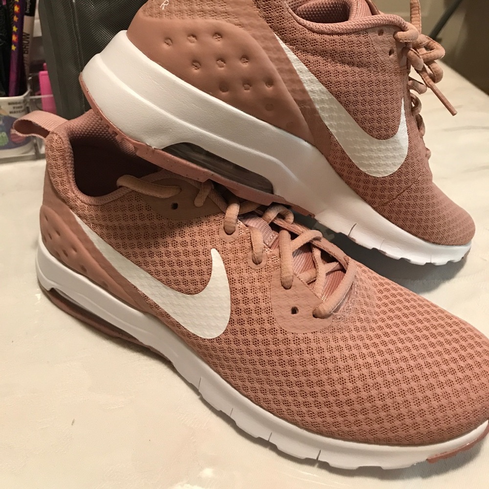 Blush NIKE-new