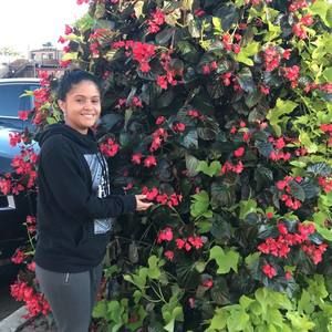 Meet your Posher, Monica