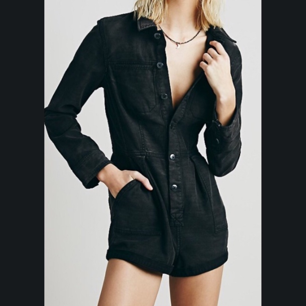 Anyone know where I️ can find this jumpsuit?