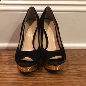 EUC Enzo Angiolini Black Suede Peep Toe Pumps 6
