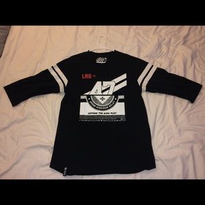 LRG Quarter size t-shirt