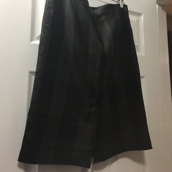 Fall/winter plaid pencil skirt - Picture 4 of 4
