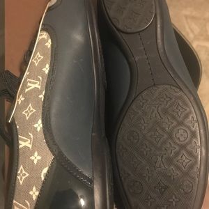 Women Louis Vuitton monogram mini blue. Size 38.