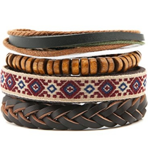 Jewelry - NWT! 4 TREDNY CUTE BRACELETS! ❤️