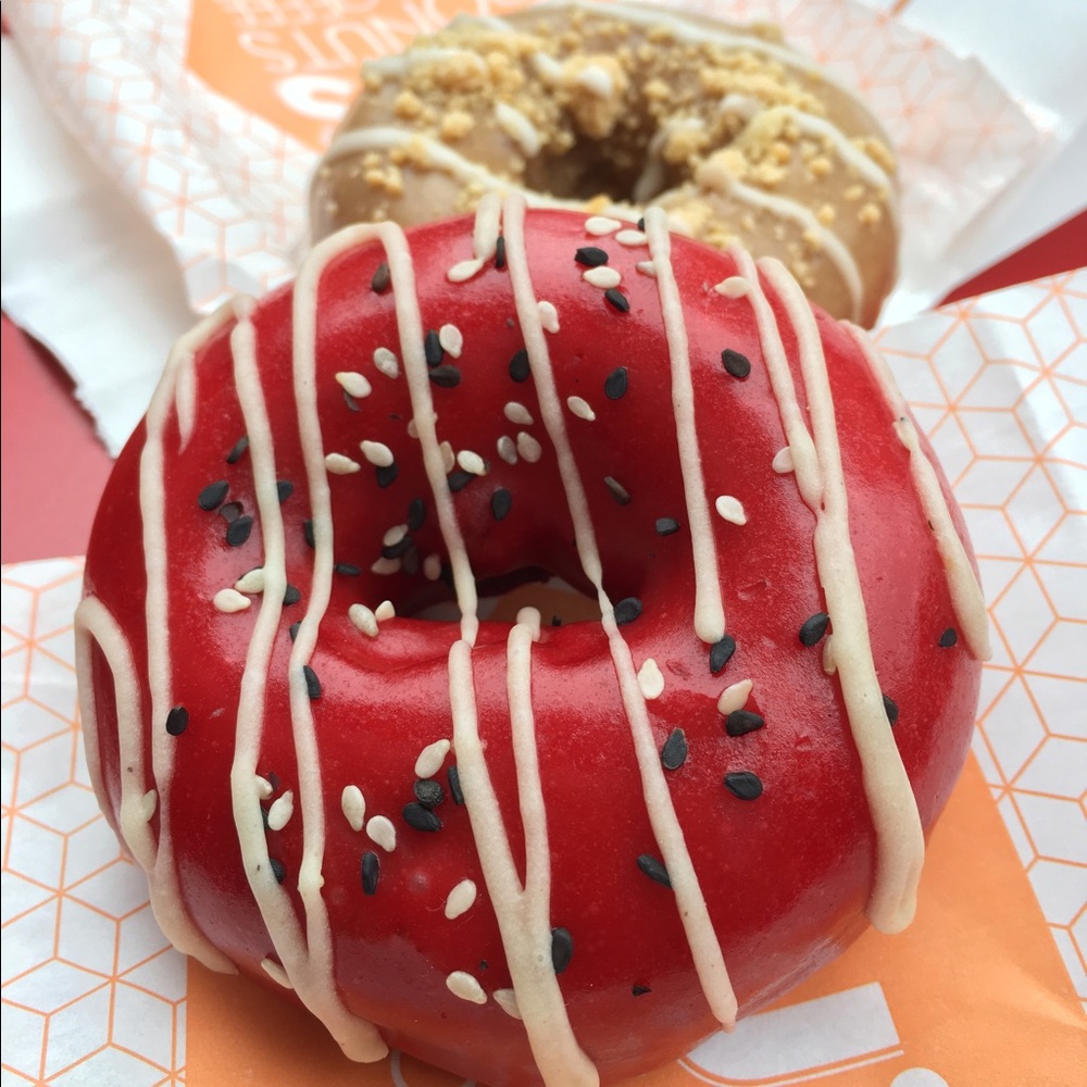 Meet your Posher, Eme