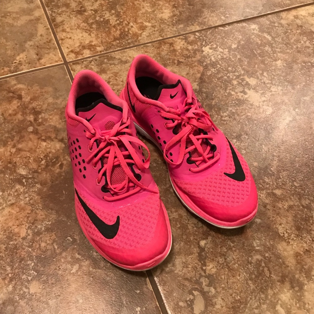 Woman’s NIKE  Lite FS RUNNING SHOES