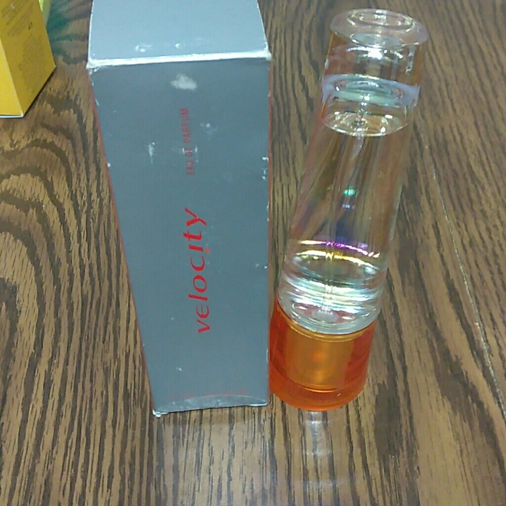 Perfumes the Marykay