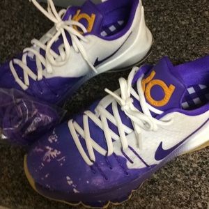 Katie eights peanut butter and jelly