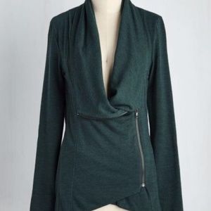 Airport Greeting Cardigan in Forest