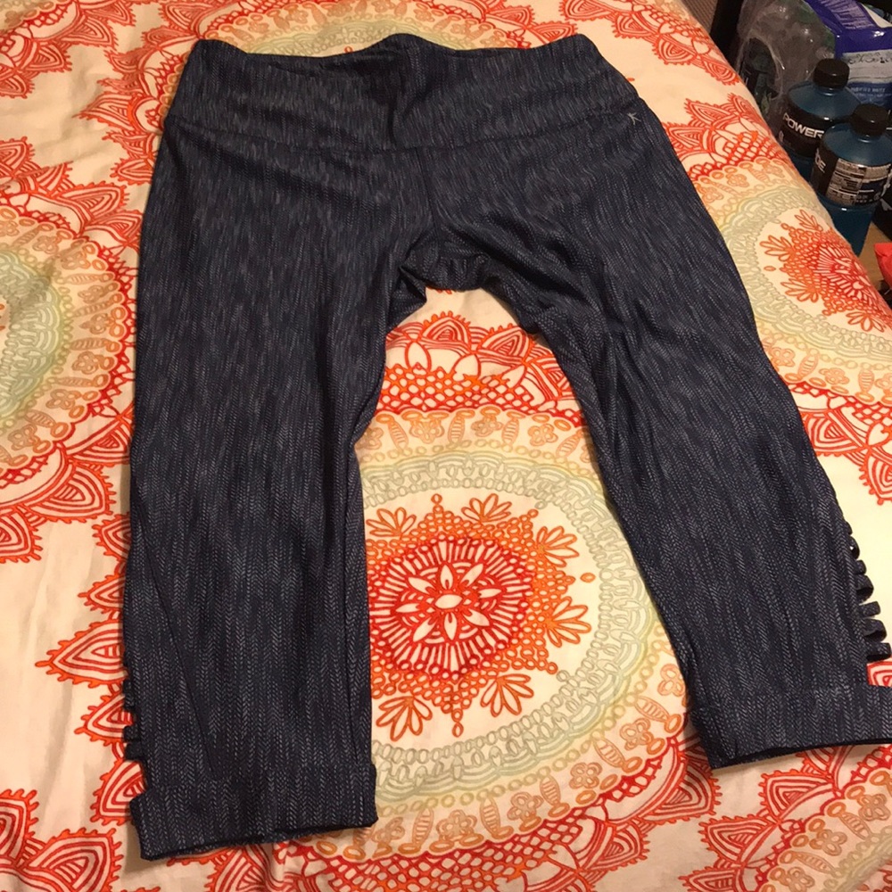 2 FOR 1 Danskin Now and Avia Leggings