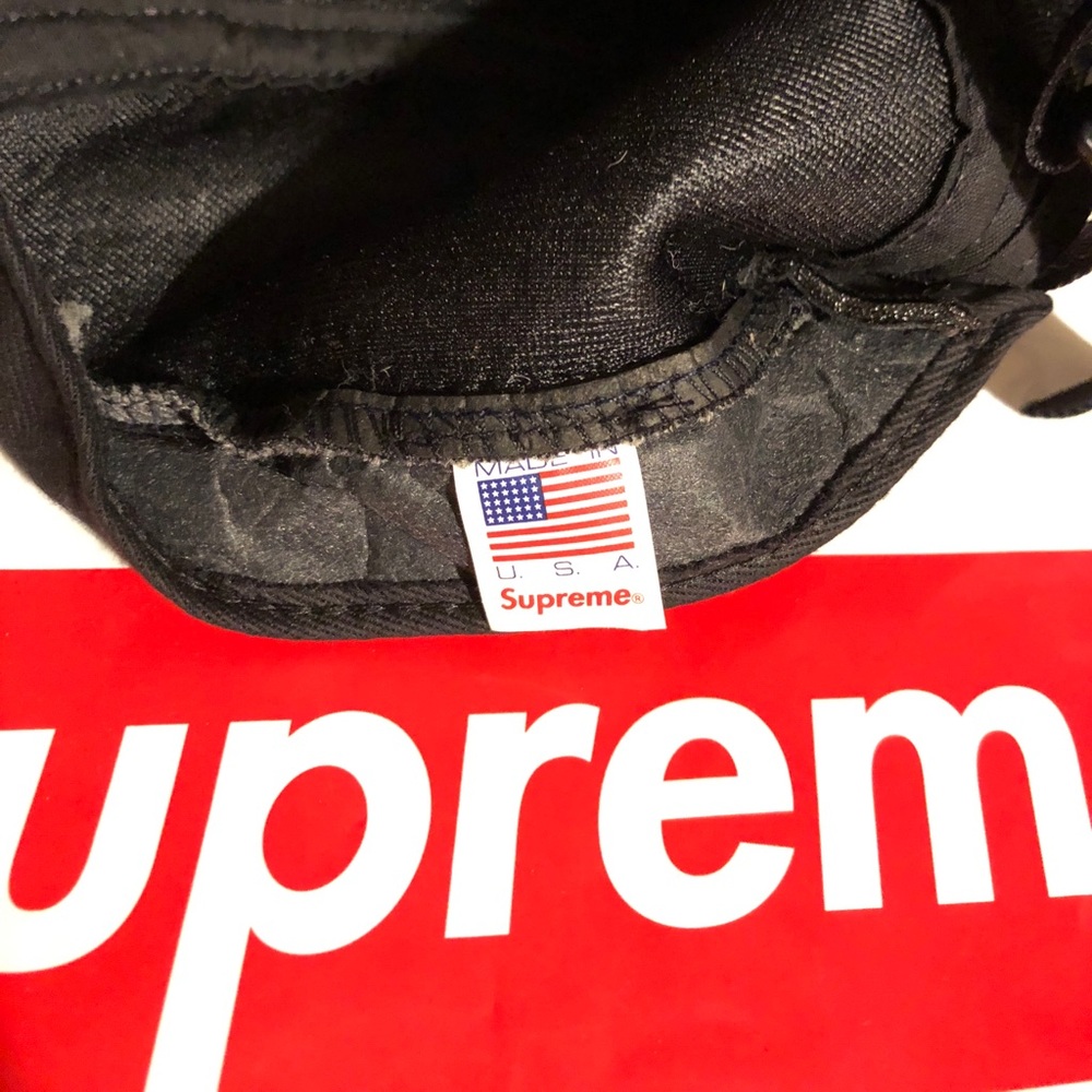 Supreme - Picture 4 of 4