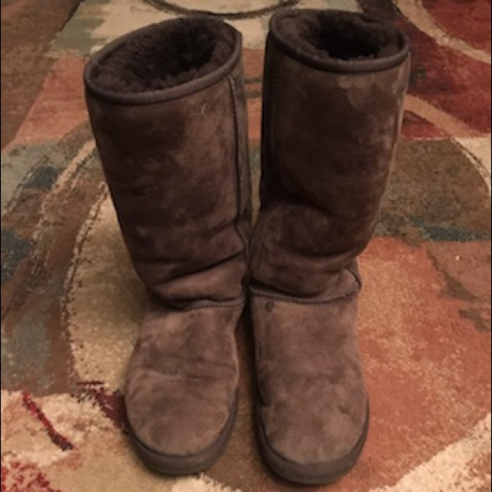 Women’s Chocolate Uggs