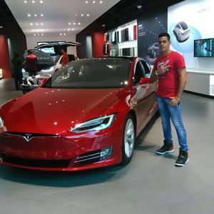 Meet your Posher, Manuel