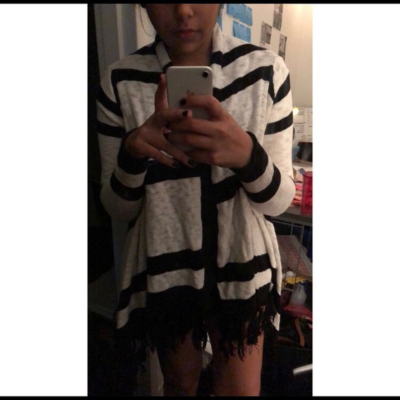 Black and white Cardigan! - Picture 1 of 2