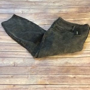 NWT Torrid Denim Jeggings 26 Extra Short