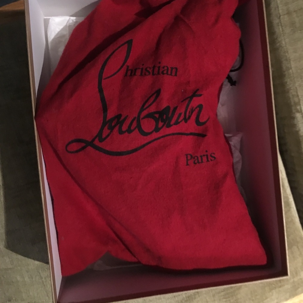 Christian Louboutin peep toe platform - Picture 3 of 5