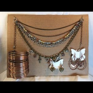 Lot with Multi Colored Necklace, Bracelet, & 2 Pair Earrings