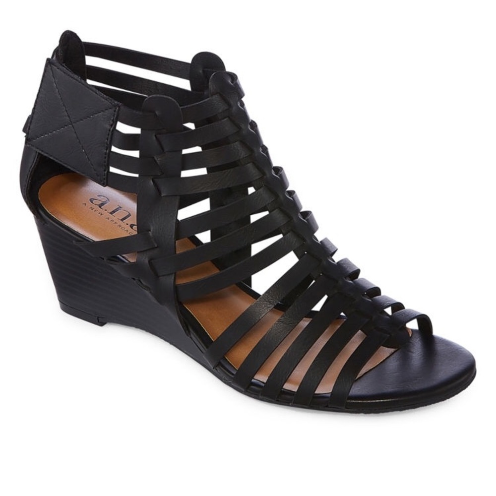 NWOT Gladiator sandals