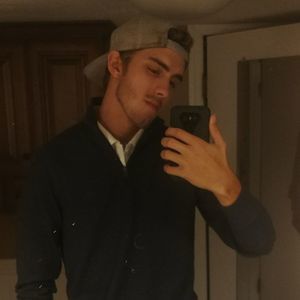 Meet your Posher, Corey