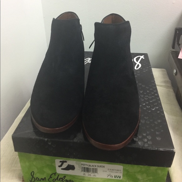 Sam Edelman Petty Ankle Black Bootie NEW - Picture 2 of 4