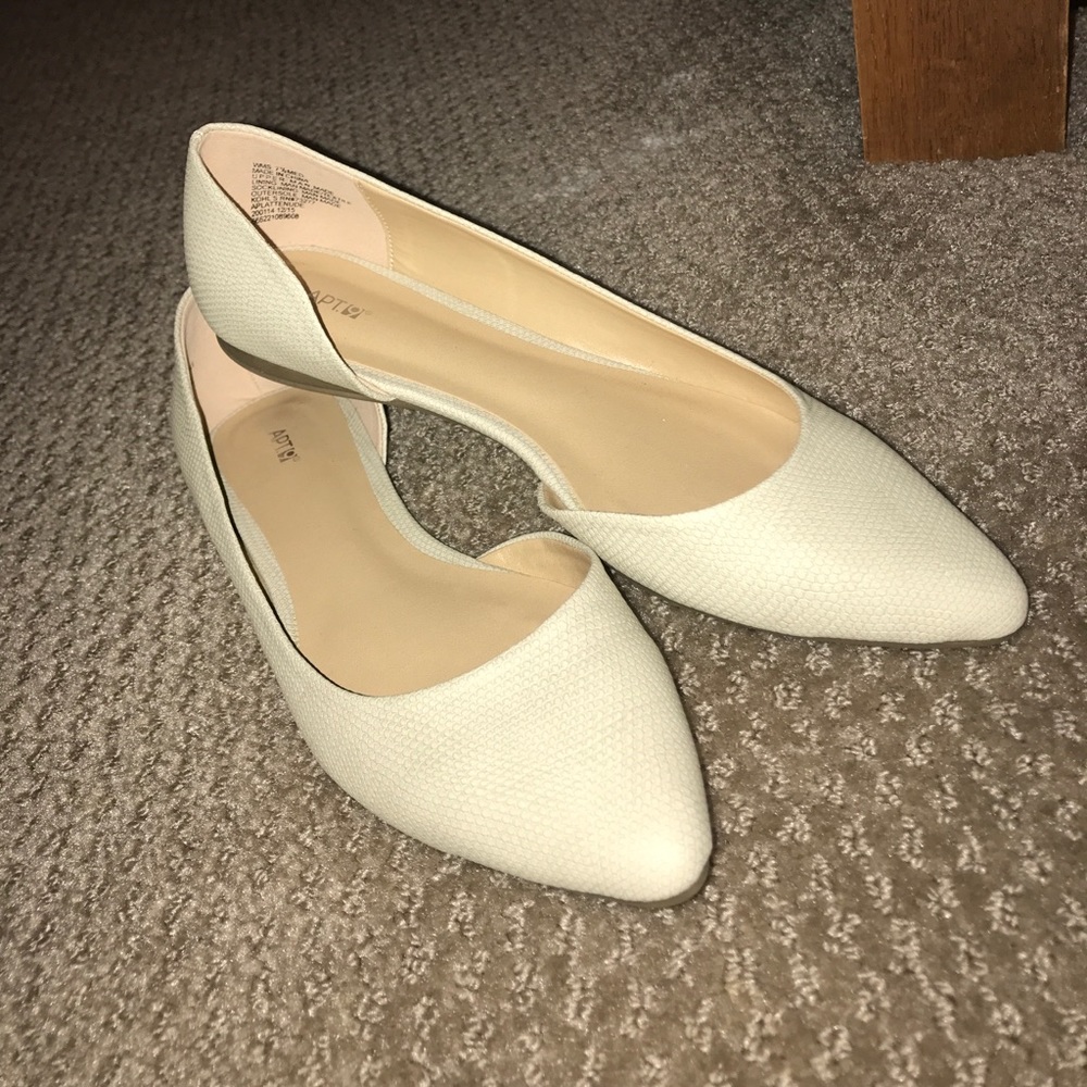 Apt 9 cream flats