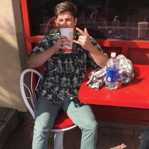 Meet your Posher, Jake