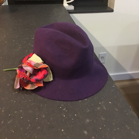 D&G hat - Picture 3 of 4