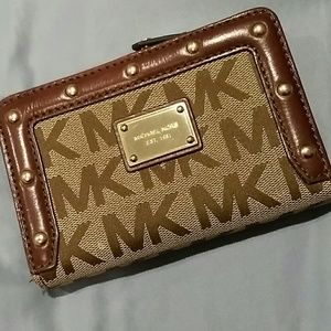 MK small wallet