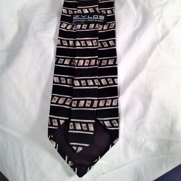 Zylos George Machado Italian Silk Necktie - Picture 3 of 4