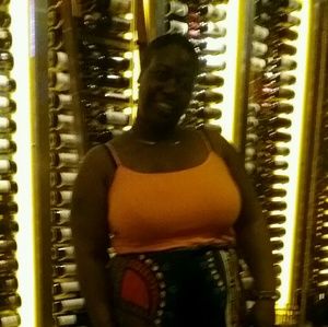 Meet your Posher, Stephanie